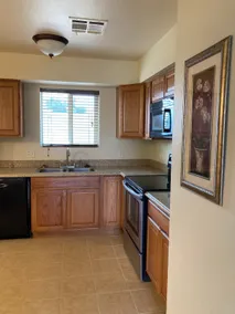 Spacious Sonoran 3 bed 2 bath Home - Image 3