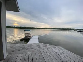 The Hale Holmstead: A cozy cottage on Loon Lake - Image 5