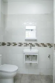 Lofty Airbnb - Image 4