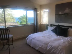 Lake front getaway! Casita d’Amore - Image 3