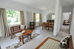 Petit Baie Chalets - Image 3