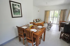 Petit Baie Chalets - Image 4