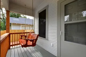 Downtown Charm! Remodeled, Cute, Private & Gated. - Image 4