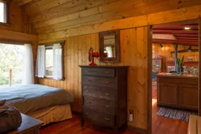 Relaxing Riverfront Cabin - Image 5