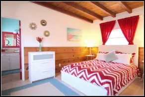 The B*tchin' Beach Bungalow! - Image 3