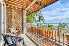 Modern Stylist 3 BR Beach House, w/Private Pool & Fast WiFi. - Image 2