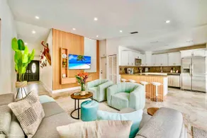 Flamingo Resort•5 B room•Hot tub Pool•Game Room•BBQ - Image 5