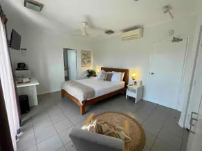 Top End Retreat - Stunning Studio Apartment - Image 3