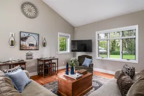 Spacious Suite on Oregon Equestrian Estate - Image 2