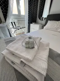 VICOLO CORTO Historic Center Relax & Home-Office  - Image 3