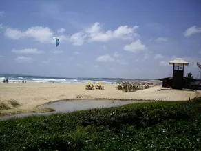 entire house next to the sea, swimming pool, barbecue area - Image 2