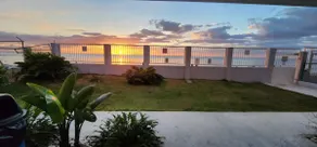 Beautiful Sunset View, Beach Front Getaway Sleep 4 - Image 3