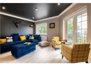 Luxurious Balcony Apartment Killarney Town Centre - Image 3