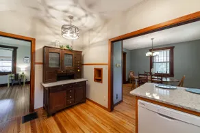 The Rocheport Honey House! Historic & remodeled home! - Image 4