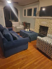 The Harbor House - Entire 1st Floor Waterfront - Image 2