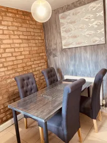 Stunning Stylish & Spacious Ground Floor Apartment - Image 2