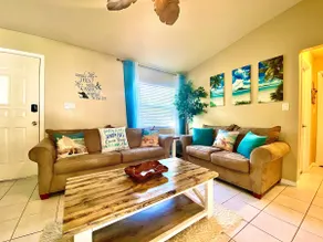 5-min to Venice Beach/EV Charger/fast Wi-fi/3bd - Image 2