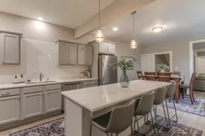 Downtown Retreat - whole house full of amenities - Image 4