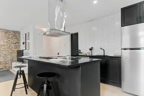 Beautiful new 4 CC apartment 3rd Ave - Image 5