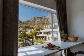 Kloof Street Studio With Mountain Views-Explore Cape Town's Coolest Street - Image 4