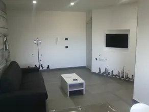 Elizabeth Apartment - Image 4