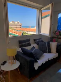 Seafront apartment - Image 2