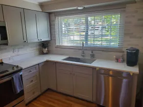 Charming Home In Lakewood - Image 5