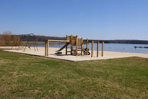 Lake Getaway - Image 5