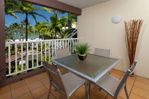 Beach Escape - Spacious 2 Bedroom - Image 4