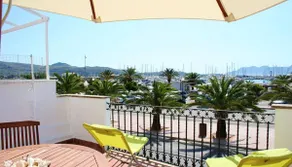 Cozy apartment right on the seafront - Image 5