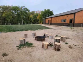 Peaceful Farmhouse with hot tub - Image 4