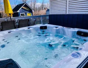 Chardonnay Retreat: A Cozy Escape in Turkey Point - Image 2