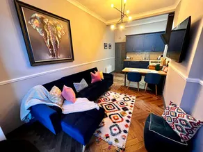 Stunning 1 bed Apt in West End - Image 4