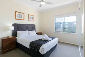 The Boardwalk Apartment 2 Bedrooms - Image 5