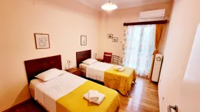 Spacious Apartment Next To Acropolis - Image 5