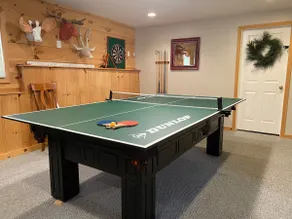 Mountain View Retreat: 5 Mi to MT Snow, Hot Tub - Image 4