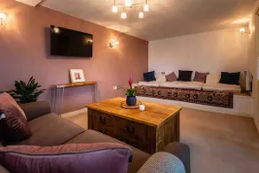 Lux Duplex Apartment 19th Century Chapel Wakefield Centre - Image 3