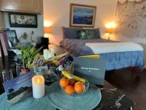 Oceanfront Luxury Guest House | King Bed Retreat - Image 3