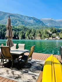 Dreamlike Lakefront Cabin on Lake Sutherland - Image 3