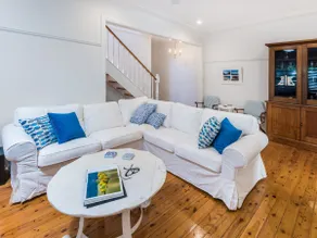 Elanora House In Prestigious Vaucluse - Image 2