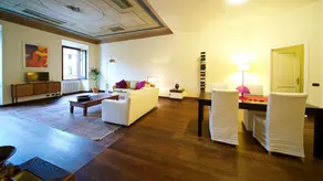 Pantheon Spacious 3BR 3BA • Walk to Trevi & Navona - Image 2