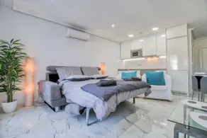 Immaculate apartment in High St - Image 4