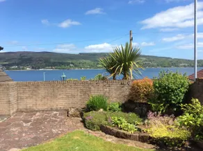 Cosy cottage overlooking the Gare Loch. - Image 5