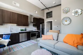 Bohemian Flat - Short North - Free Parking - Image 4