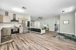 Bayshore Bungalow - Image 2