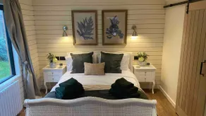 brand new cozy cabin with parking - Image 3
