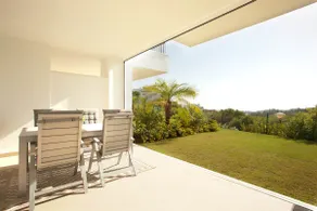 Ground floor apartment with amazing views - Image 2