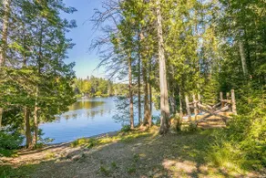 Between Mountains and Lake - Lake access, fire & relaxation - Image 2