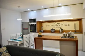 Elizabeth's House - Image 3