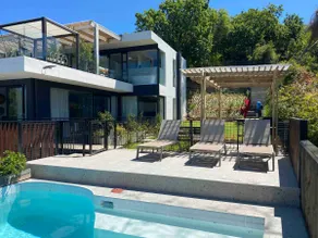 Constantia View MidCentury Suite- 3 bed, 3 bath - Image 5